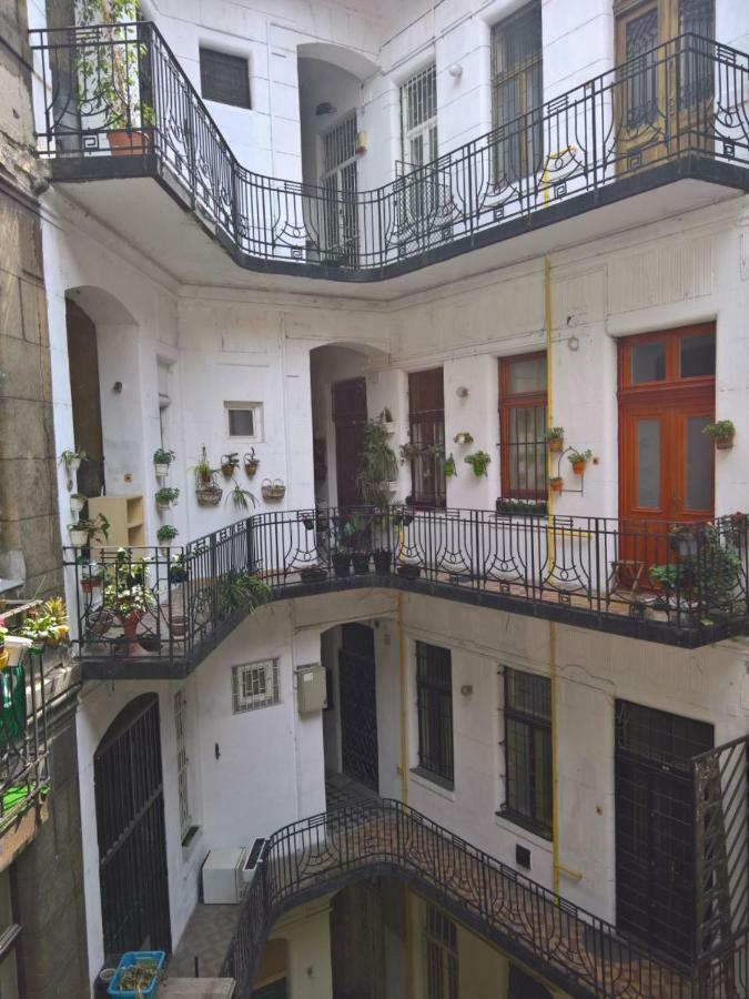 Sunflower Lejlighed Budapest Eksteriør billede